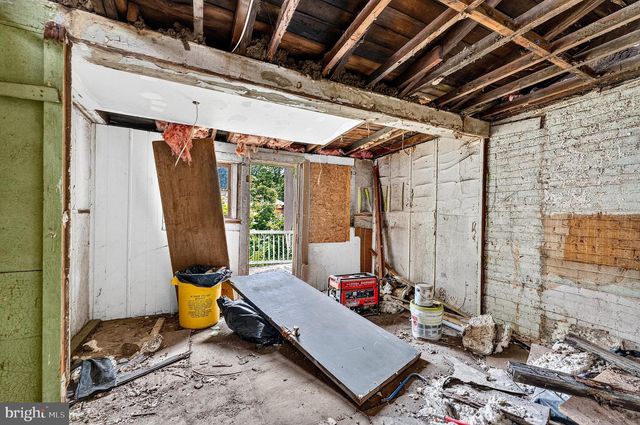 504 STUYVESANT AVE, Trenton, NJ 08618