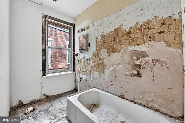 504 STUYVESANT AVE, Trenton, NJ 08618