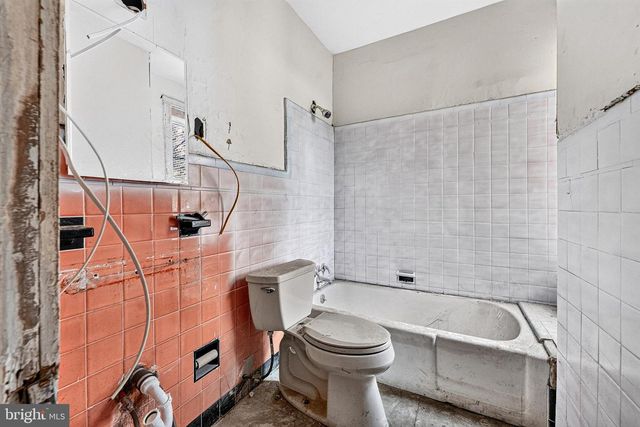 504 STUYVESANT AVE, Trenton, NJ 08618