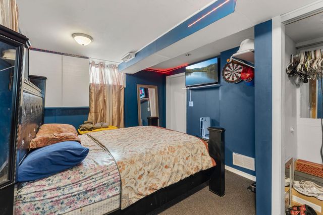 2130 Douglas Drive N, Golden Valley, MN 55422