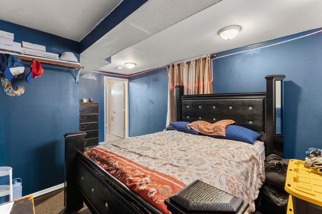 2130 Douglas Drive N, Golden Valley, MN 55422