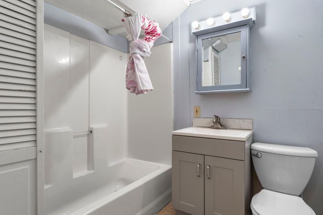 2130 Douglas Drive N, Golden Valley, MN 55422