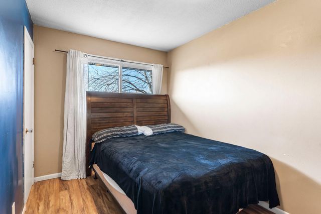 2130 Douglas Drive N, Golden Valley, MN 55422