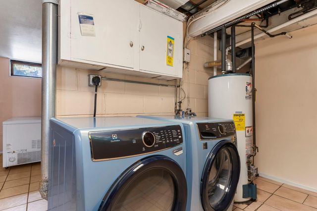 2130 Douglas Drive N, Golden Valley, MN 55422