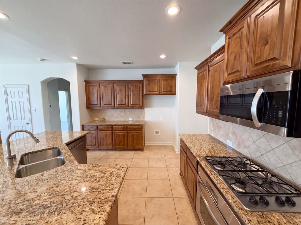 1617 Fallingwater Trail, Fort Worth, TX 76177 — photo 2