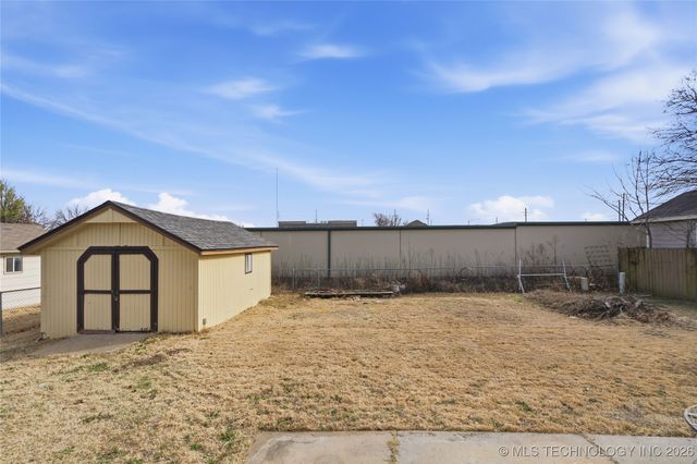 12021 S Forest Place, Jenks, OK 74037