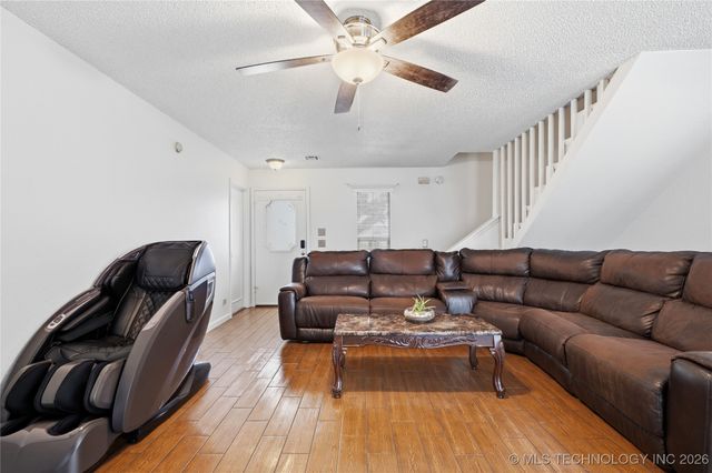 12021 S Forest Place, Jenks, OK 74037