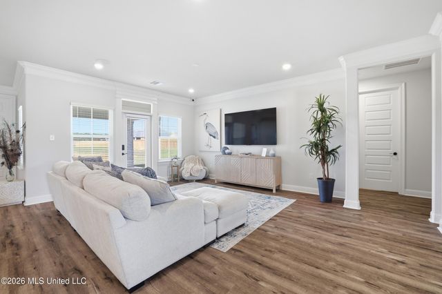 13601 Winterberry Drive, Biloxi, MS 39532