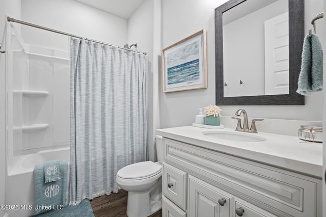 13601 Winterberry Drive, Biloxi, MS 39532