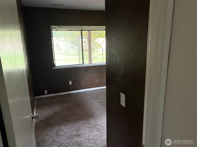 3707 Northshore Boulevard NE, Tacoma, WA 98422