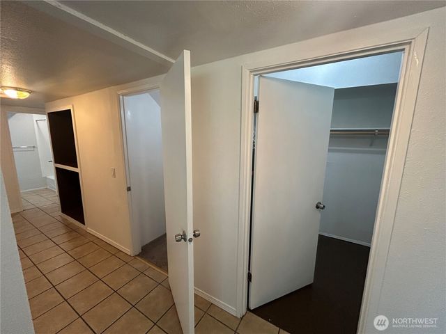 3707 Northshore Boulevard NE, Tacoma, WA 98422