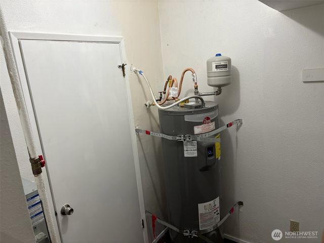 3707 Northshore Boulevard NE, Tacoma, WA 98422