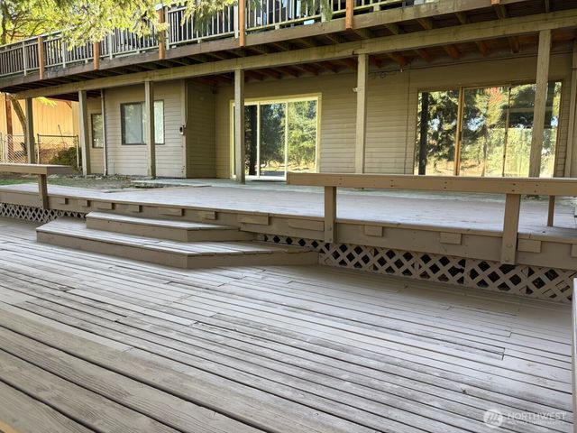 3707 Northshore Boulevard NE, Tacoma, WA 98422