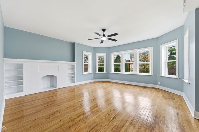 7824 S Euclid Avenue, Chicago, IL 60649