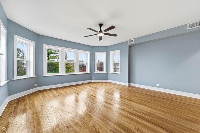 7824 S Euclid Avenue, Chicago, IL 60649