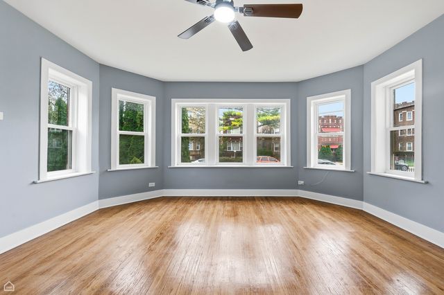 7824 S Euclid Avenue, Chicago, IL 60649