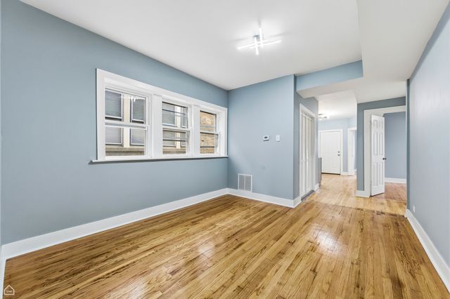 7824 S Euclid Avenue, Chicago, IL 60649