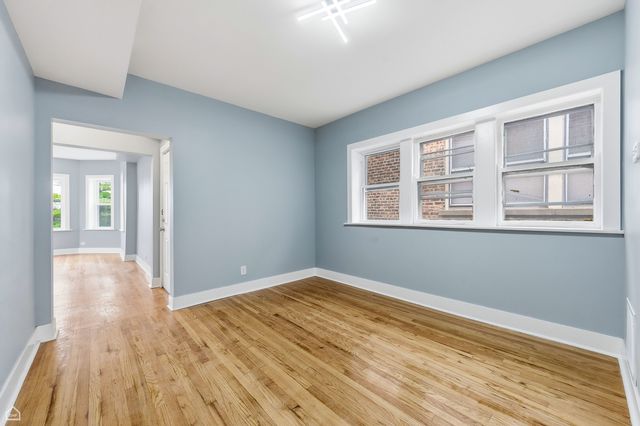 7824 S Euclid Avenue, Chicago, IL 60649