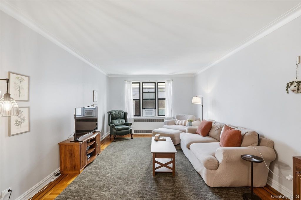 210 Martine Avenue 5L, White Plains, NY 10601 — photo 4