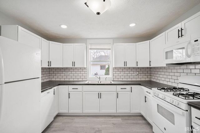 1810 N MARKET Street, Kokomo, IN 46901