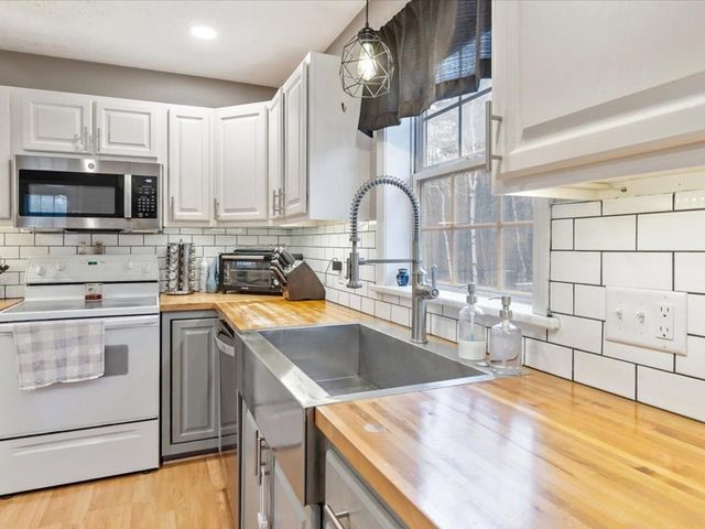 567 Kittell Road, Sheldon, VT 05483