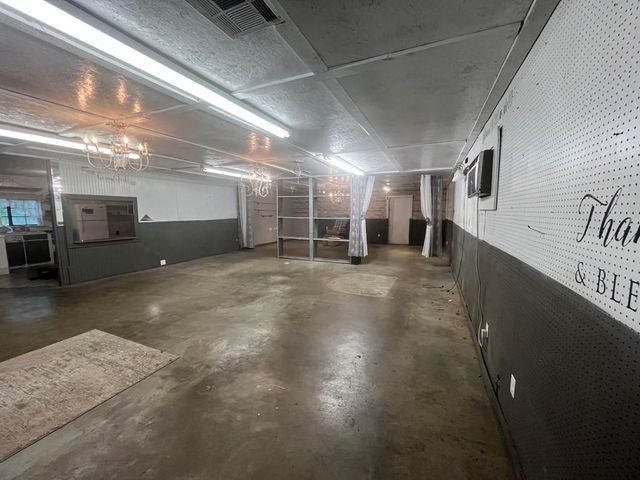 603 Highway 147, Broaddus, TX 75929