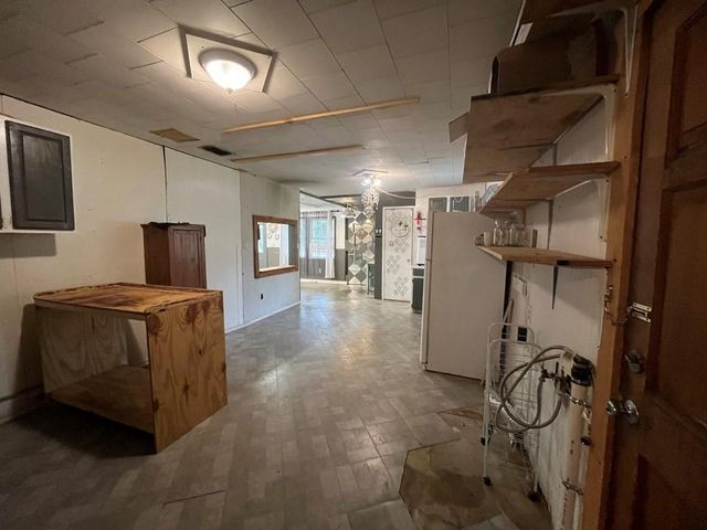 603 Highway 147, Broaddus, TX 75929