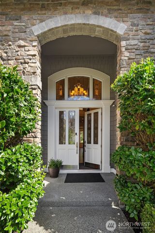 2330 279th Drive SE, Sammamish, WA 98075