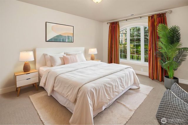 2330 279th Drive SE, Sammamish, WA 98075