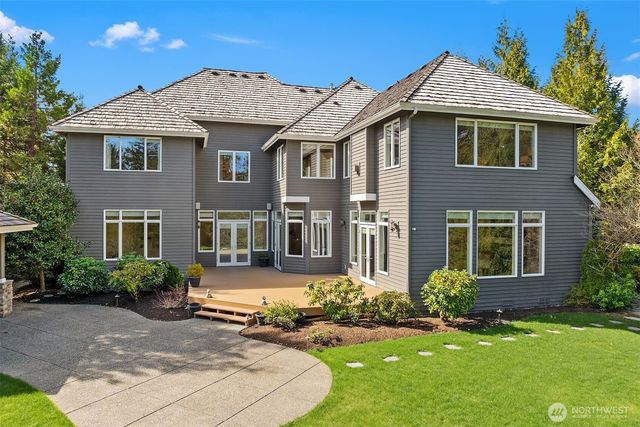 2330 279th Drive SE, Sammamish, WA 98075