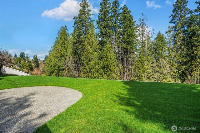 2330 279th Drive SE, Sammamish, WA 98075