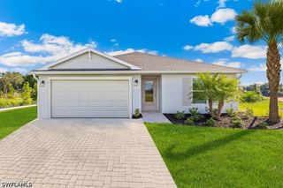727 NEWHALL ST E, Lehigh Acres, FL 33971
