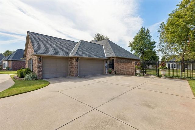 2724 SW 125th Terrace, Oklahoma City, OK 73170