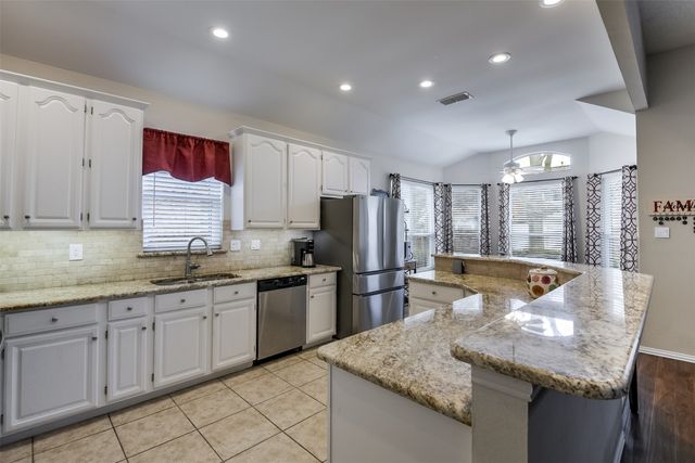 2115 Citation Drive, Arlington, TX 76017