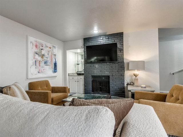 11406 Benttree Circle, Oklahoma City, OK 73120