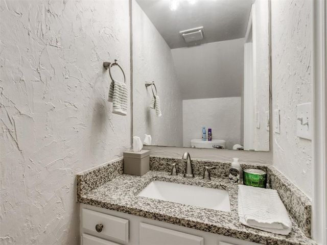 11406 Benttree Circle, Oklahoma City, OK 73120