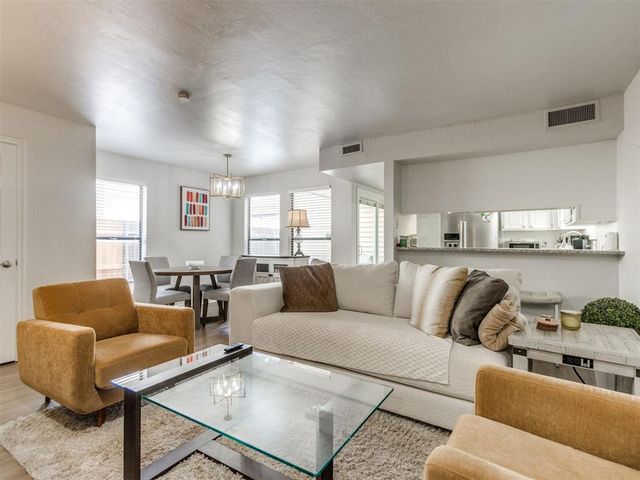 11406 Benttree Circle, Oklahoma City, OK 73120