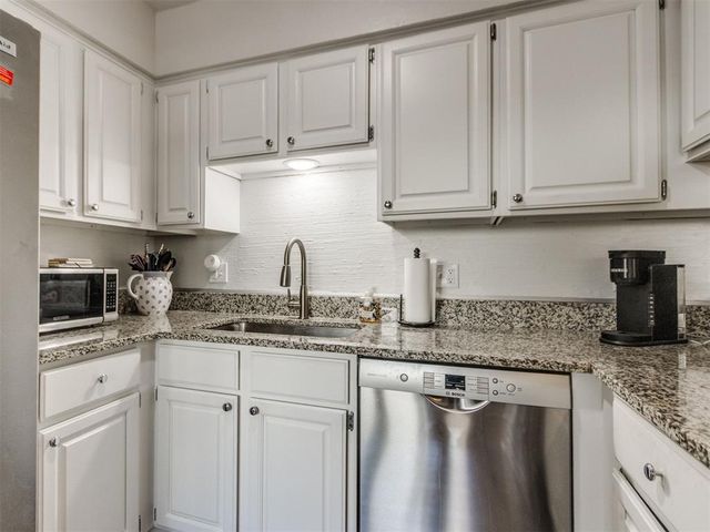 11406 Benttree Circle, Oklahoma City, OK 73120