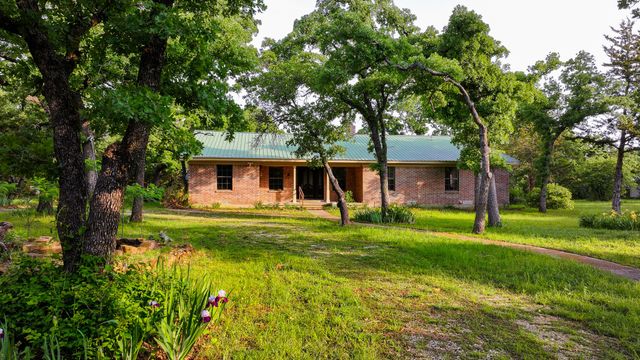 1241 Winn Road, Bowie, TX 76230