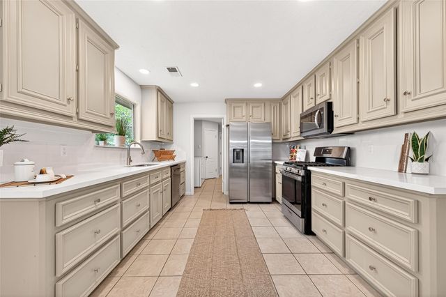 24707 Haigshire Drive, Tomball, TX 77375