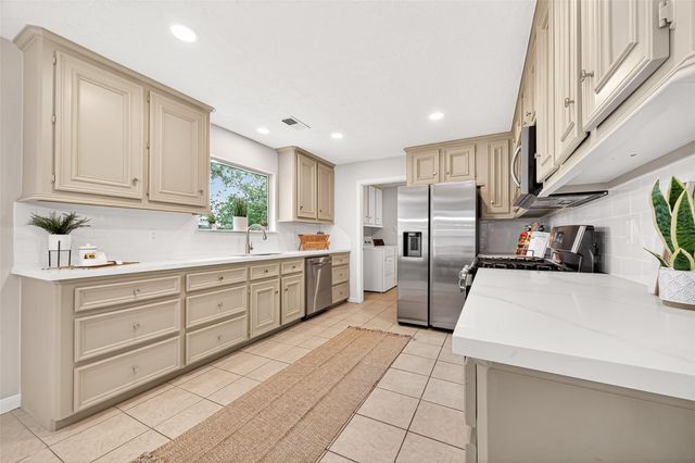 24707 Haigshire Drive, Tomball, TX 77375