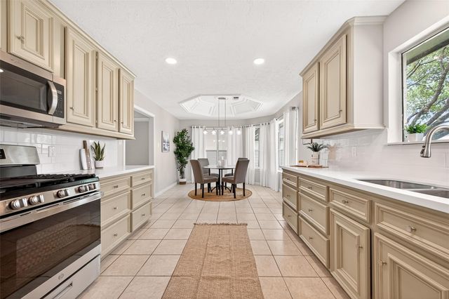 24707 Haigshire Drive, Tomball, TX 77375