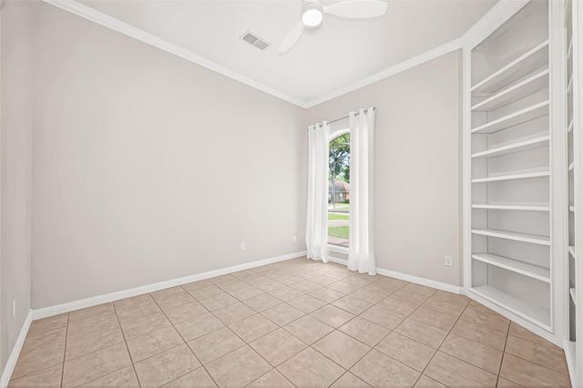 24707 Haigshire Drive, Tomball, TX 77375