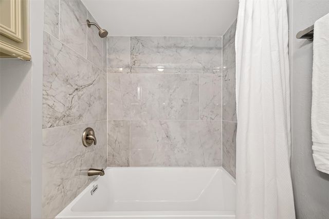 24707 Haigshire Drive, Tomball, TX 77375