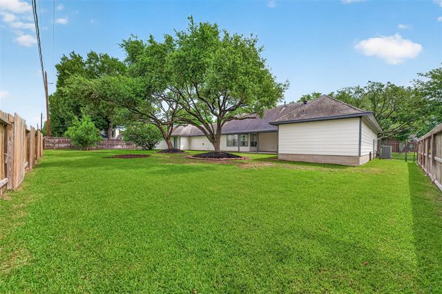 24707 Haigshire Drive, Tomball, TX 77375