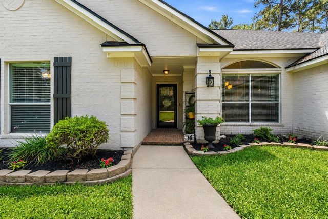 14 E Forest Court, Conroe, TX 77384