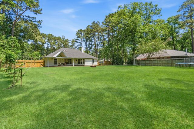 14 E Forest Court, Conroe, TX 77384
