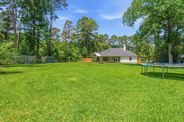 14 E Forest Court, Conroe, TX 77384