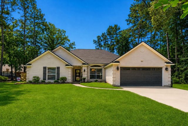 14 E Forest Court, Conroe, TX 77384