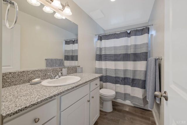 2146 W Escher Drive, Hanford, CA 93230